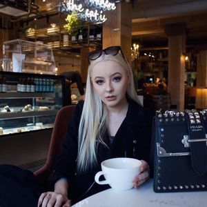 Meet your Posher, Nikki